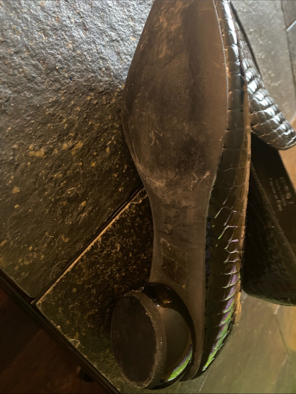 Black Croc-Embossed Leather Loafers for Women - Picture 3 of 4